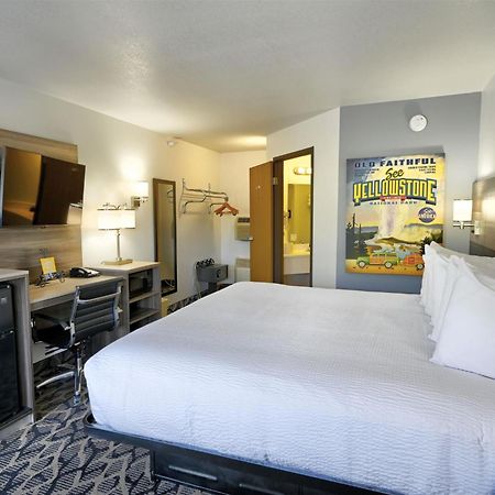 Travelodge By Wyndham Gardiner Yellowstone Park North Entr Екстер'єр фото