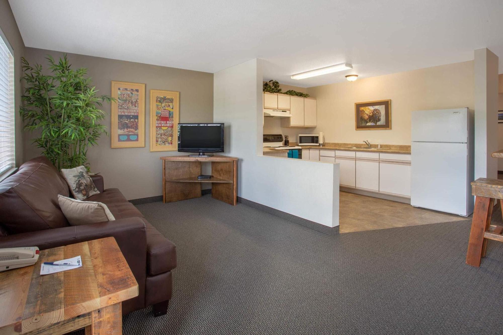 Travelodge By Wyndham Gardiner Yellowstone Park North Entr Екстер'єр фото